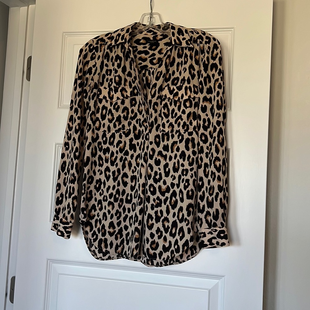 Ann Taylor leopard print woven top